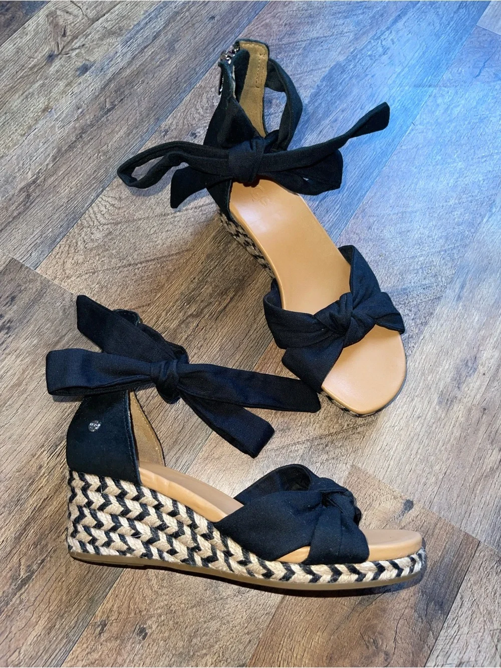 UGG women wedge